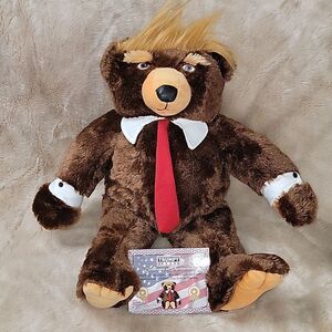 AUTHENTIC TRUMPY BEAR WITH AMERICAN FLAG CAPE